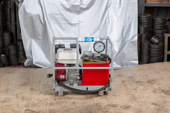 comprar Una bomba hidráulica de dos etapas de 80MPa impulsada por gasolina. online manufacture