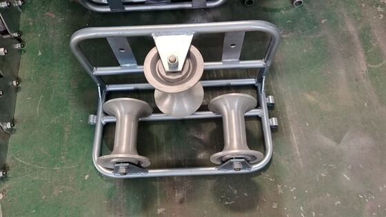 comprar Rodillo guía de cable triple de esquina de aluminio galvanizado de alta resistencia de 10 kN para una instalación suave del cable online manufacture